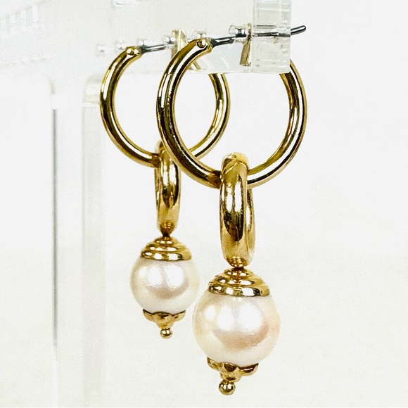 LIZ CLAIBORNE Vintage 90s Gold Tone Hoop Earrings with 3 Interchangeable Dangles - Picture 2 of 7